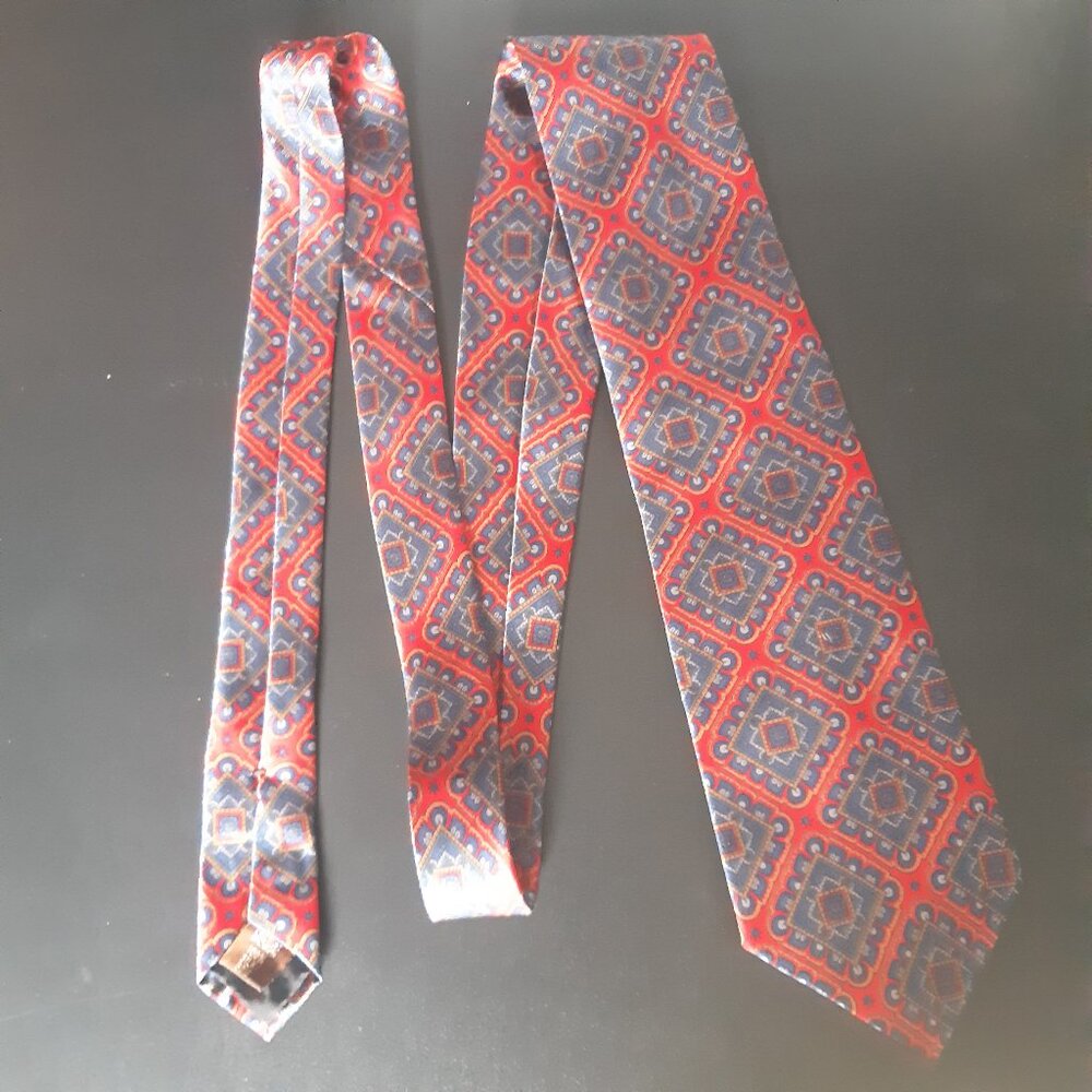 ⚡️BUY 3 for $55⚡️ Grafton & Co Silk Men's Tie, Ornate Square Multicolour Pattern - Picture 10 of 16